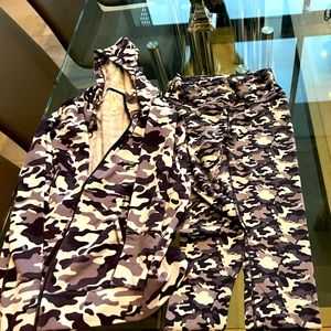 Blue cameo leggings and hoodie set